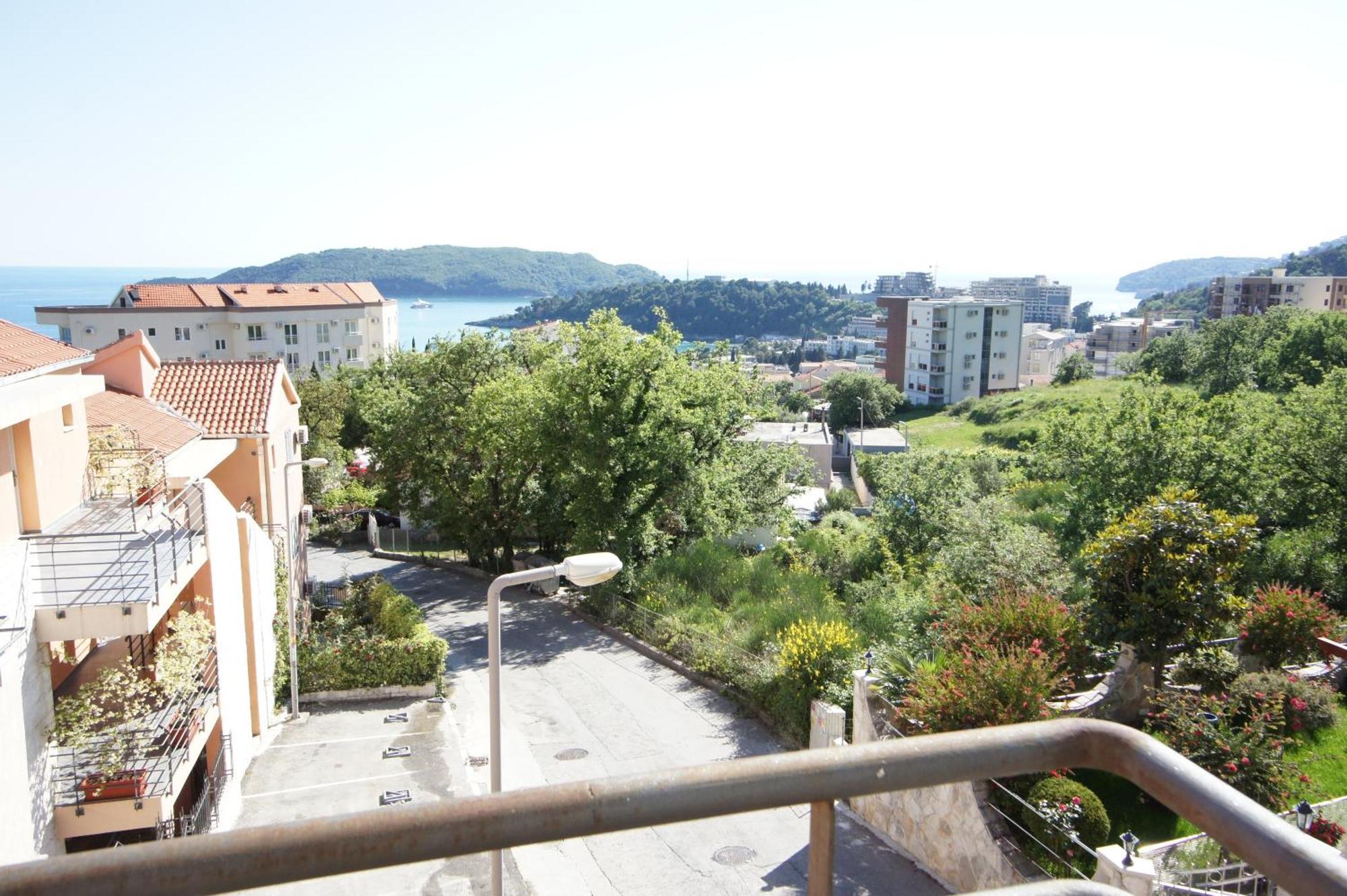 Apartment Becici Sunset